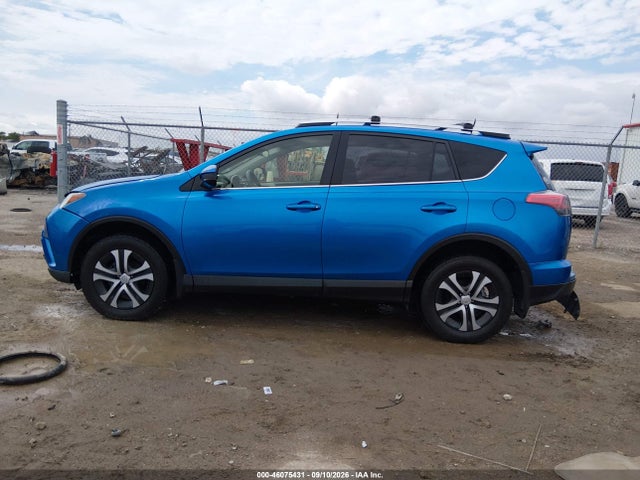 Toyota RAV4 LE 2016 JTMZFREV9GJ098920 Image 14