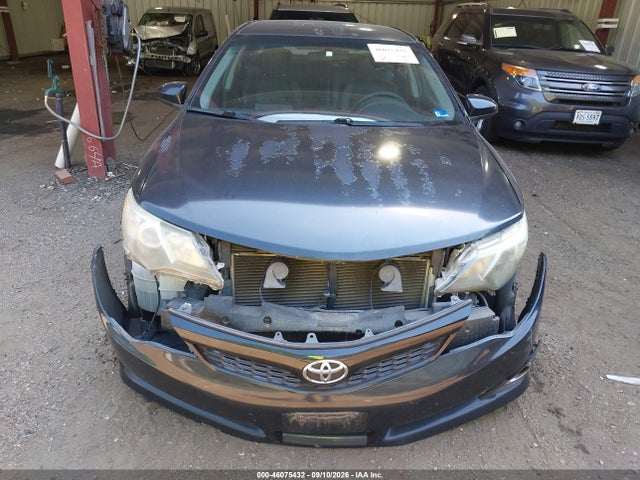 46075432 :رقم المزاد ، 4T1BF1FK0CU173399 vin ، 2012 Toyota Camry Se مزاد بيع