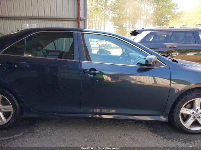 46075432 :رقم المزاد ، 4T1BF1FK0CU173399 vin ، 2012 Toyota Camry Se مزاد بيع