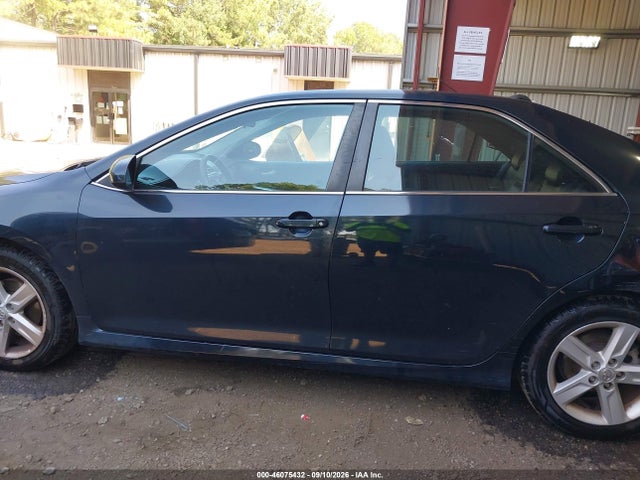 46075432 :رقم المزاد ، 4T1BF1FK0CU173399 vin ، 2012 Toyota Camry Se مزاد بيع
