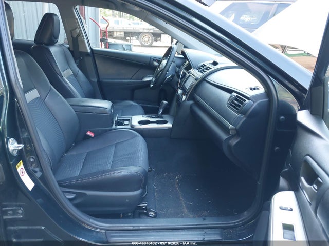 46075432 :رقم المزاد ، 4T1BF1FK0CU173399 vin ، 2012 Toyota Camry Se مزاد بيع