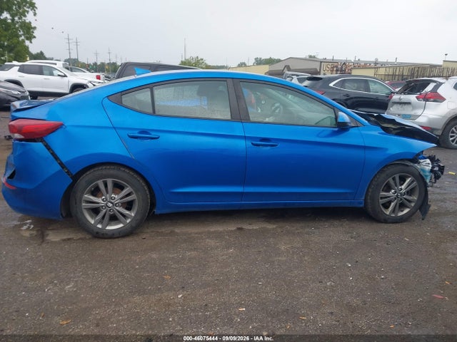 2017 Hyundai Elantra Se მანქანა იყიდება აუქციონზე, vin: KMHD84LF0HU212124, აუქციონის ნომერი: 46075444