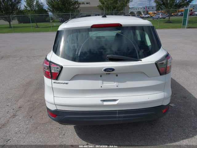 46075461 :رقم المزاد ، 1FMCU0F74HUB27582 vin ، 2017 Ford Escape S مزاد بيع