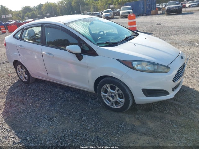 Продажа на аукционе авто 2015 Ford Fiesta Se, vin: 3FADP4BJXFM160358, номер лота: 46075601