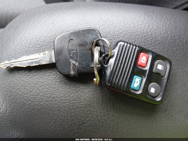 2000 Ford Mustang მანქანა იყიდება აუქციონზე, vin: 1FAFP4046YF116219, აუქციონის ნომერი: 46075620