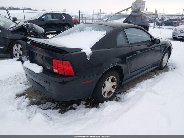 2000 Ford Mustang მანქანა იყიდება აუქციონზე, vin: 1FAFP4046YF116219, აუქციონის ნომერი: 46075620