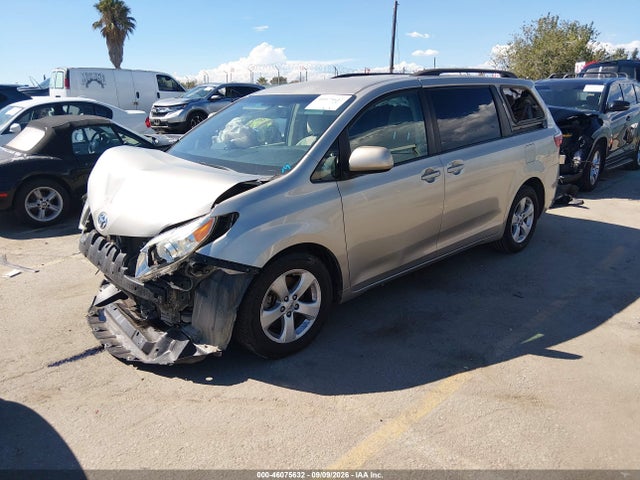 5TDKK3DC5GS714559 Toyota Sienna Le 8 Passenger