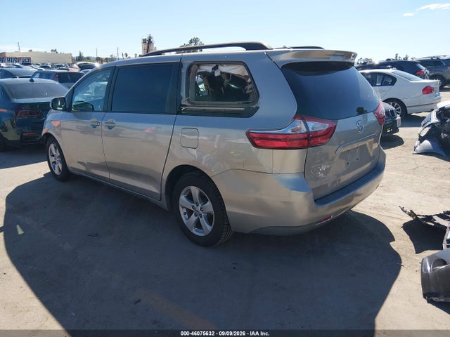 5TDKK3DC5GS714559 Toyota Sienna Le 8 Passenger