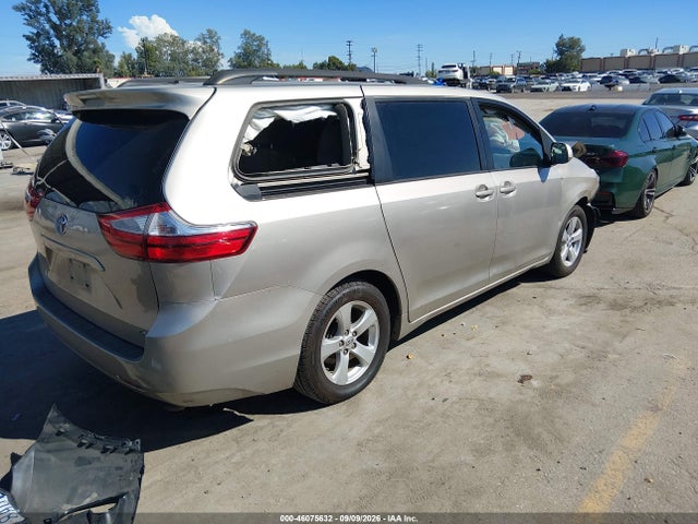 5TDKK3DC5GS714559 Toyota Sienna Le 8 Passenger