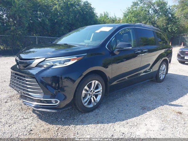 46075652 :رقم المزاد ، 5TDESKFC1NS058801 vin ، 2022 Toyota Sienna Platinum مزاد بيع