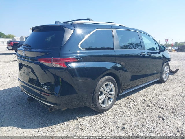 46075652 :رقم المزاد ، 5TDESKFC1NS058801 vin ، 2022 Toyota Sienna Platinum مزاد بيع