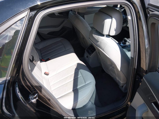 2017 Audi A4 2.0t Season Of Audi Premium მანქანა იყიდება აუქციონზე, vin: WAUDNAF40HN044823, აუქციონის ნომერი: 46075686