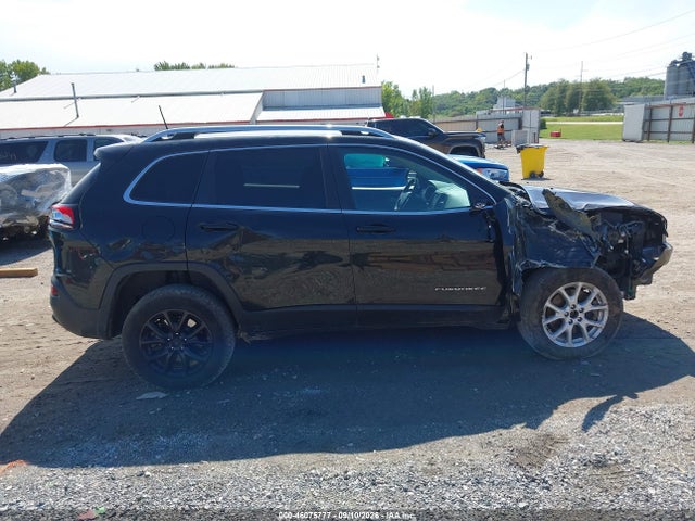 Продажа на аукционе авто 2016 Jeep Cherokee Latitude, vin: 1C4PJMCS7GW242632, номер лота: 46075777