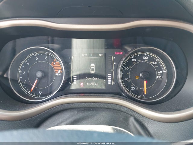 Продажа на аукционе авто 2016 Jeep Cherokee Latitude, vin: 1C4PJMCS7GW242632, номер лота: 46075777