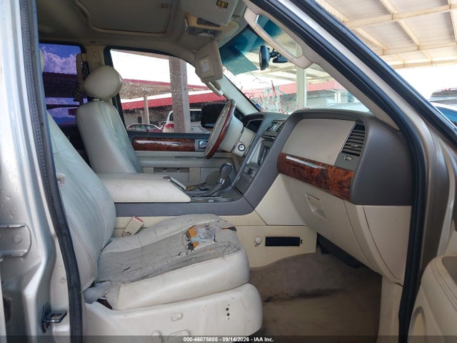 Aukcja sprzedaży 2004 Lincoln Navigator, vin: 5LMFU28RX4LJ25243, numer aukcji: 46075805