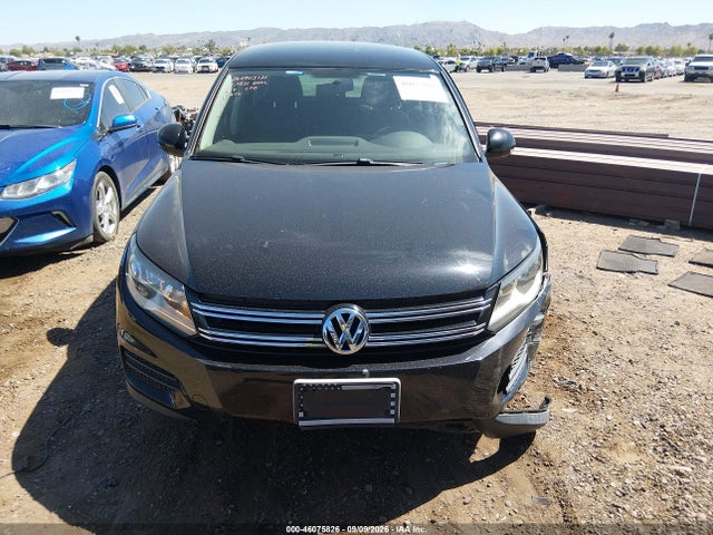 2012 Volkswagen Tiguan Le მანქანა იყიდება აუქციონზე, vin: WVGAV7AX3CW555631, აუქციონის ნომერი: 46075826