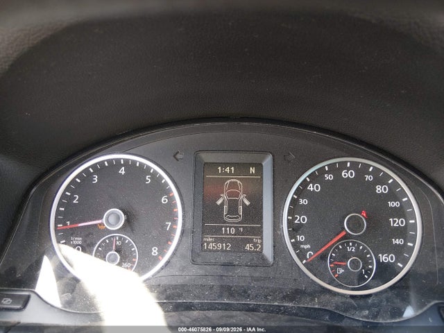 2012 Volkswagen Tiguan Le მანქანა იყიდება აუქციონზე, vin: WVGAV7AX3CW555631, აუქციონის ნომერი: 46075826
