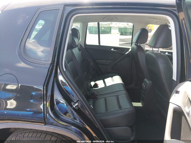 2012 Volkswagen Tiguan Le მანქანა იყიდება აუქციონზე, vin: WVGAV7AX3CW555631, აუქციონის ნომერი: 46075826