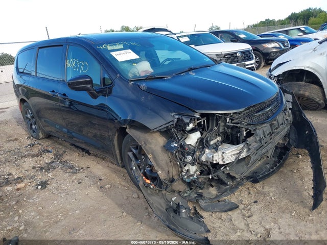 Продажа на аукционе авто 2020 Chrysler Pacifica Touring, vin: 2C4RC1FG7LR128951, номер лота: 46075970