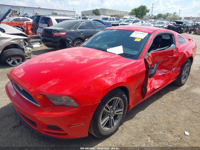46075981 :رقم المزاد ، 1ZVBP8AM5D5205145 vin ، 2013 Ford Mustang V6 Premium مزاد بيع