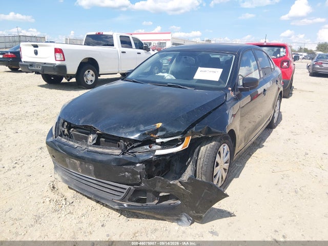 Продажа на аукционе авто 2011 Volkswagen Jetta 2.0l S, vin: 3VW2K7AJ1BM068016, номер лота: 46075987