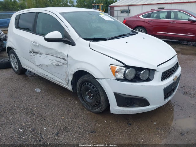 Auction sale of the 2015 Chevrolet Sonic Ls Auto, vin: 1G1JA6SH3F4160438, lot number: 46076009