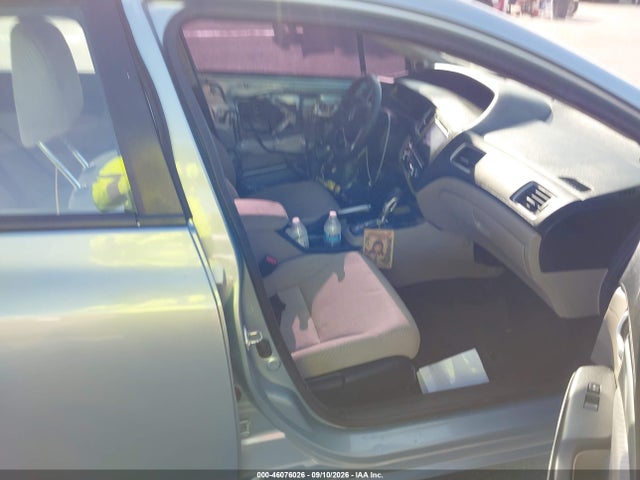 Honda CIVIC HYBRID 2014 19XFB4F24EE200673 Image 5