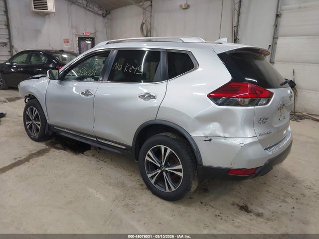 46076031 :رقم المزاد ، JN8AT2MV4HW284050 vin ، 2017 Nissan Rogue Sl مزاد بيع