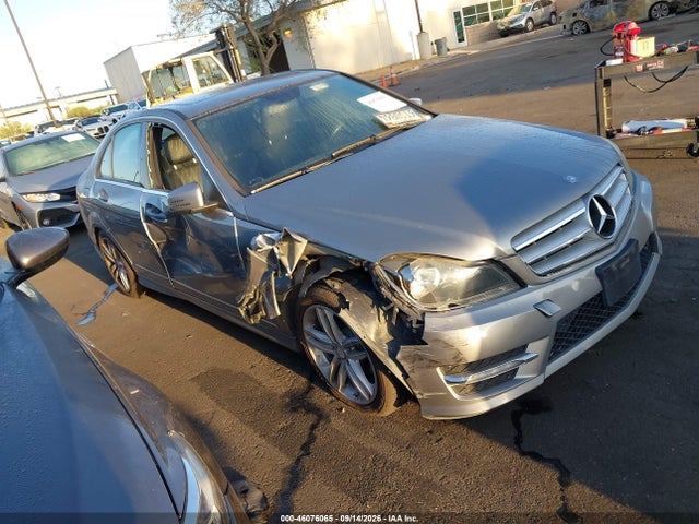 2012 Mercedes-benz C 250 Sport მანქანა იყიდება აუქციონზე, vin: WDDGF4HBXCA608235, აუქციონის ნომერი: 46076065