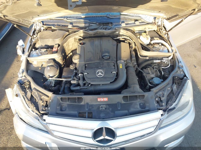 2012 Mercedes-benz C 250 Sport მანქანა იყიდება აუქციონზე, vin: WDDGF4HBXCA608235, აუქციონის ნომერი: 46076065