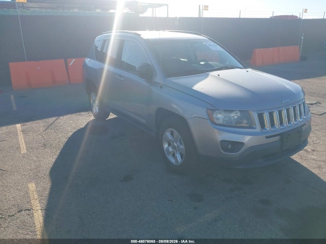 46076068 :رقم المزاد ، 1C4NJCBA3FD436871 vin ، 2015 Jeep Compass Sport مزاد بيع