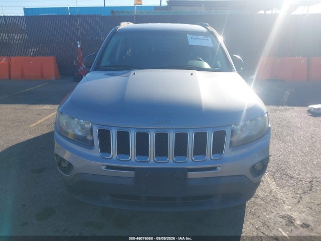 46076068 :رقم المزاد ، 1C4NJCBA3FD436871 vin ، 2015 Jeep Compass Sport مزاد بيع
