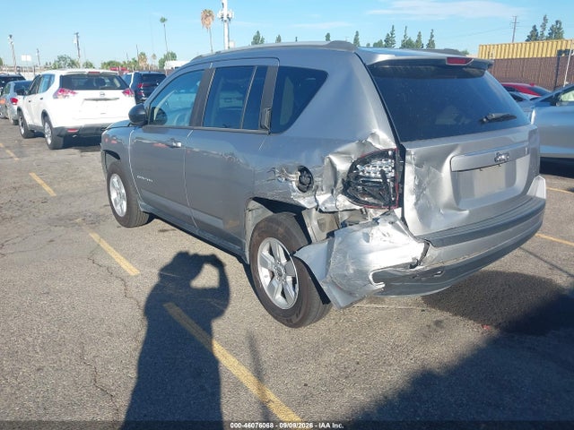 46076068 :رقم المزاد ، 1C4NJCBA3FD436871 vin ، 2015 Jeep Compass Sport مزاد بيع
