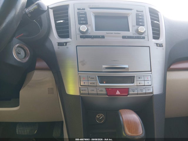 2014 Subaru Outback 2.5i Limited მანქანა იყიდება აუქციონზე, vin: 4S4BRBLC0E3301594, აუქციონის ნომერი: 46076083