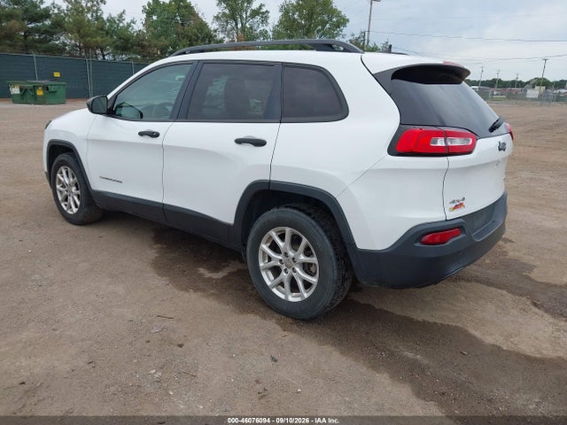 Продаж на аукціоні авто 2016 Jeep Cherokee Sport, vin: 1C4PJMAB2GW211663, номер лоту: 46076094
