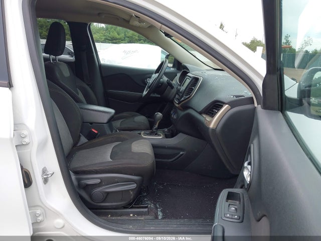 Продаж на аукціоні авто 2016 Jeep Cherokee Sport, vin: 1C4PJMAB2GW211663, номер лоту: 46076094