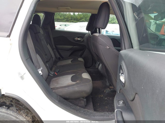 Продаж на аукціоні авто 2016 Jeep Cherokee Sport, vin: 1C4PJMAB2GW211663, номер лоту: 46076094