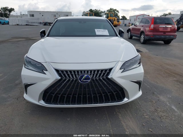 Продажа на аукционе авто 2022 Lexus Es 300h Ultra Luxury, vin: 58AFA1C18NU026562, номер лота: 46076117