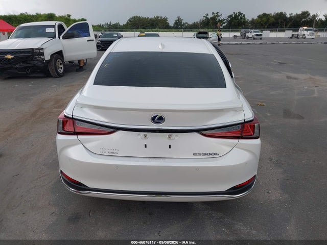 Продажа на аукционе авто 2022 Lexus Es 300h Ultra Luxury, vin: 58AFA1C18NU026562, номер лота: 46076117