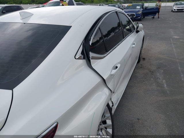 Продажа на аукционе авто 2022 Lexus Es 300h Ultra Luxury, vin: 58AFA1C18NU026562, номер лота: 46076117