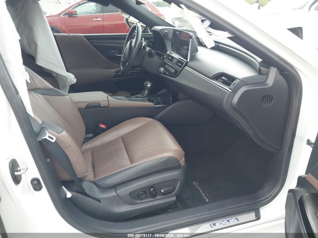 Продажа на аукционе авто 2022 Lexus Es 300h Ultra Luxury, vin: 58AFA1C18NU026562, номер лота: 46076117
