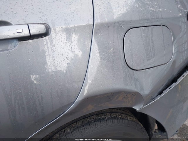 Продажа на аукционе авто 2018 Chevrolet Equinox Lt, vin: 3GNAXSEV2JL108275, номер лота: 46076119