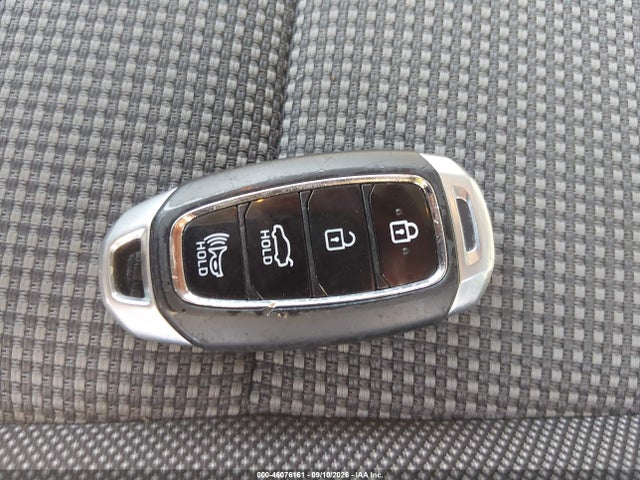 2019 Hyundai Accent Limited მანქანა იყიდება აუქციონზე, vin: 3KPC34A32KE049845, აუქციონის ნომერი: 46076161