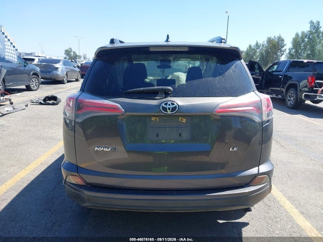 46076165 :رقم المزاد ، JTMZFREV0HJ111121 vin ، 2017 Toyota Rav4 Le مزاد بيع