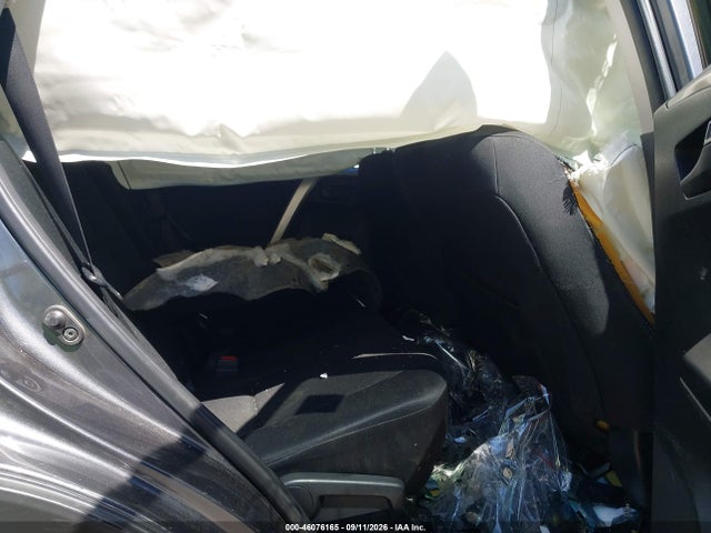 46076165 :رقم المزاد ، JTMZFREV0HJ111121 vin ، 2017 Toyota Rav4 Le مزاد بيع