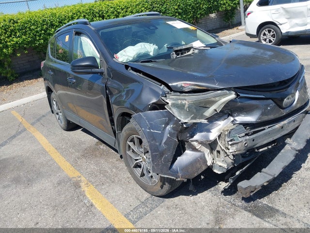 46076165 :رقم المزاد ، JTMZFREV0HJ111121 vin ، 2017 Toyota Rav4 Le مزاد بيع