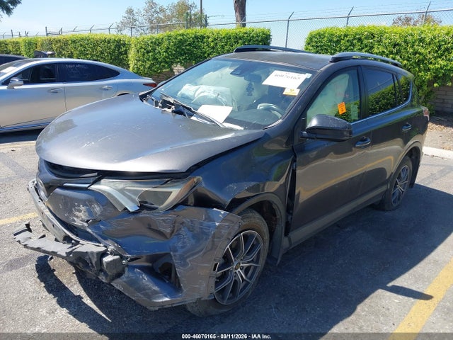 46076165 :رقم المزاد ، JTMZFREV0HJ111121 vin ، 2017 Toyota Rav4 Le مزاد بيع