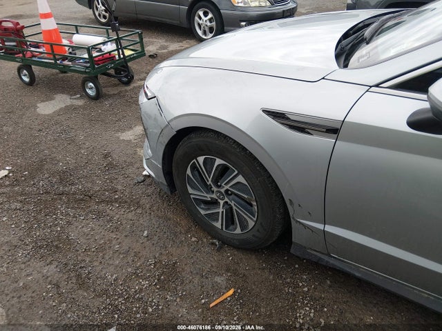 Продажа на аукционе авто 2026 Hyundai Sonata Hybrid Blue, vin: KMHL24JJ2TA146206, номер лота: 46076186