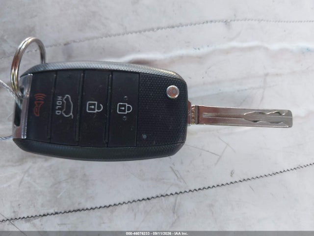 2016 Kia Sedona L მანქანა იყიდება აუქციონზე, vin: KNDMA5C14G6120519, აუქციონის ნომერი: 46076233