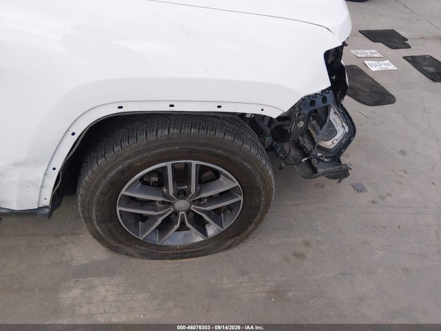 Продаж на аукціоні авто 2018 Jeep Grand Cherokee Limited 4x2, vin: 1C4RJEBG5JC392291, номер лоту: 46076303